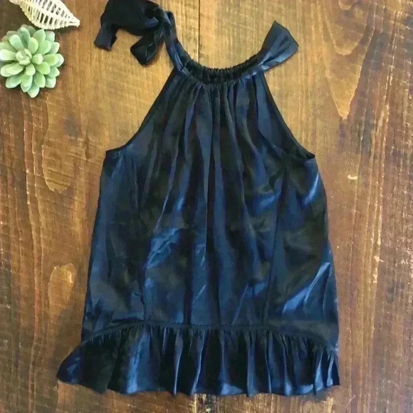 BCBG Maxazria | Beautiful 100% Silk Black Peplum, Tie Halter Top - Picture 5 of 5